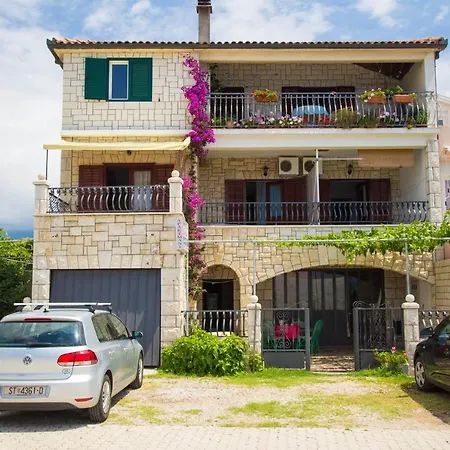Apartment By The Sea Sucuraj, Hvar - 566